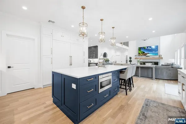 $2,295,000 | 495 Wilson Avenue, Paramus, NJ 07652