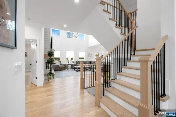 $2,295,000 | 495 Wilson Avenue, Paramus, NJ 07652