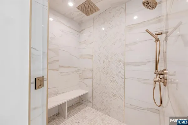 $2,295,000 | 495 Wilson Avenue, Paramus, NJ 07652