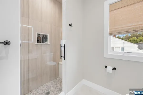 $2,295,000 | 495 Wilson Avenue, Paramus, NJ 07652