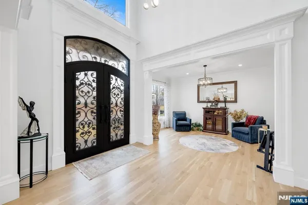 $2,295,000 | 495 Wilson Avenue, Paramus, NJ 07652