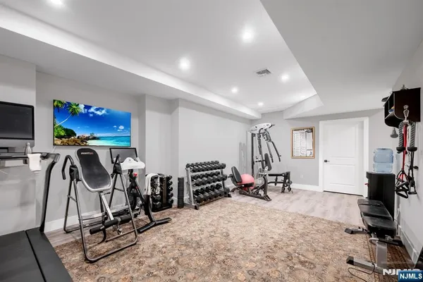 $2,295,000 | 495 Wilson Avenue, Paramus, NJ 07652