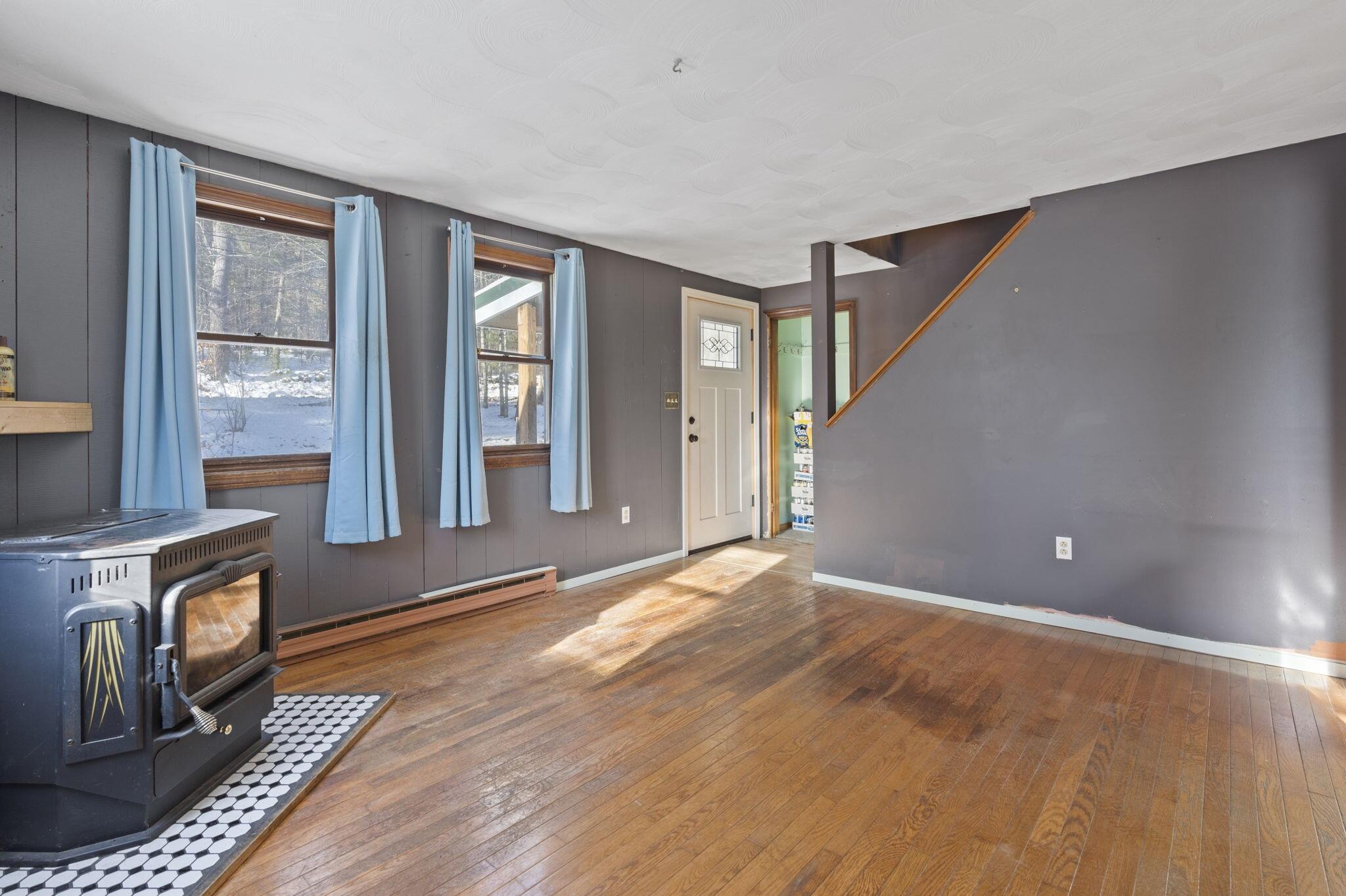 452 Ossipee Hill Road East Waterboro, ME 04030 - Photo 6 of 19 Living room 2