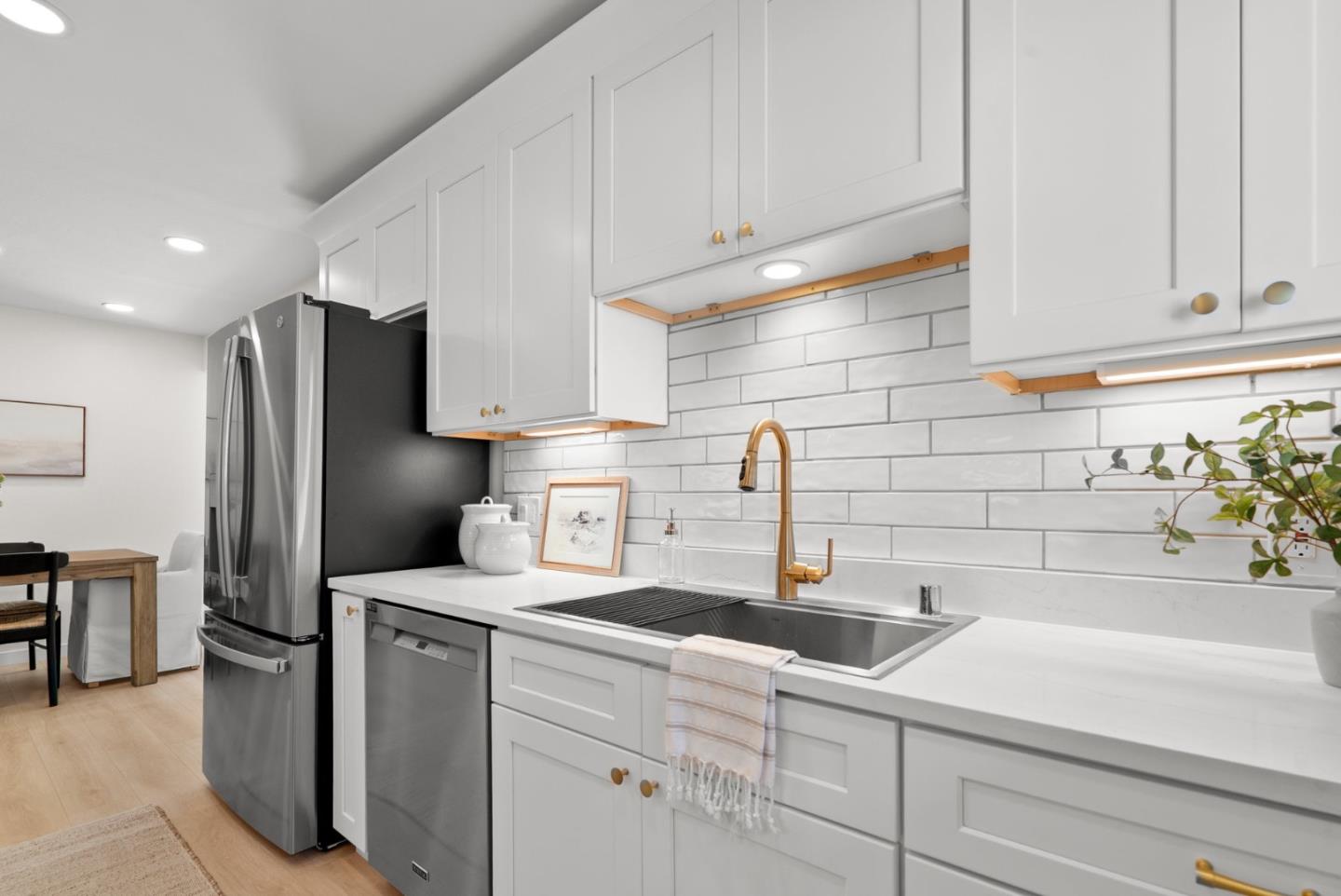 106 Wesley Street Capitola, CA 95010 - Photo 16 of 44