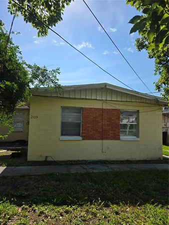 $1,575 | 2109 South Mills Avenue, Orlando, FL 32806
