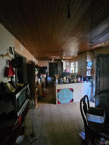 $130,000 | 16011 Peairs Road, Pride, LA 70770