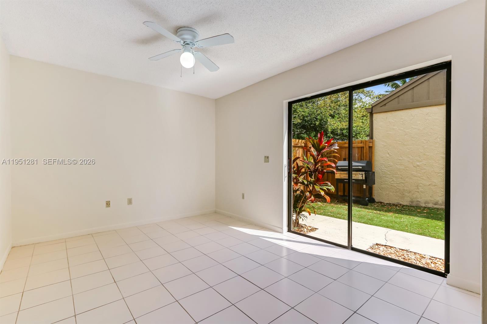 7528 Southwest 95th Place Miami, FL 33173 - Photo 12 of 16