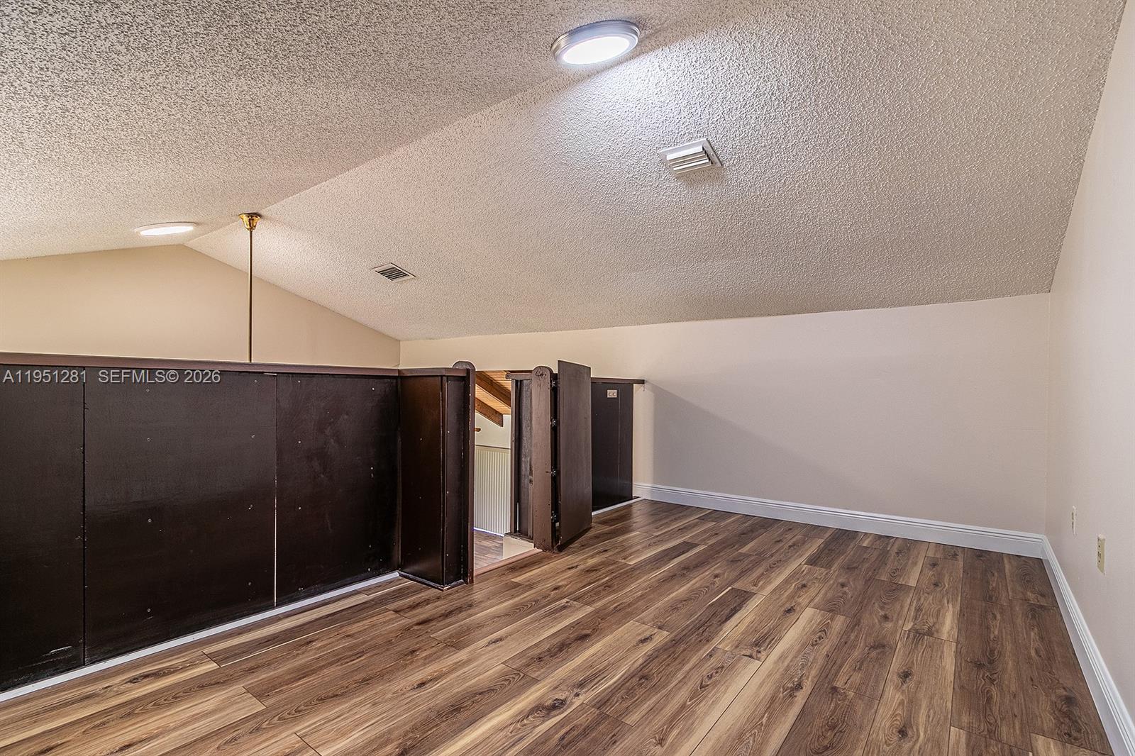 7528 Southwest 95th Place Miami, FL 33173 - Photo 3 of 16