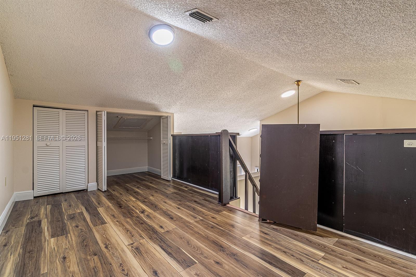 7528 Southwest 95th Place Miami, FL 33173 - Photo 4 of 16