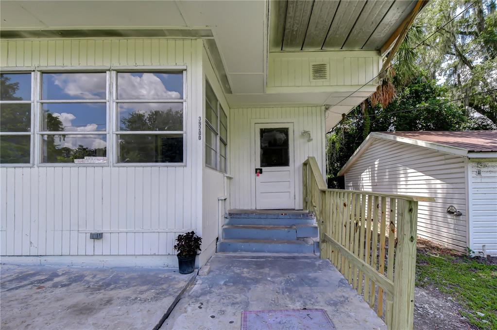 39200 Fibelkorn Road Zephyrhills, FL 33540 - Photo 32 of 37