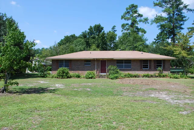 $1,700 | 102 Magnolia Street, Ladson, SC 29456