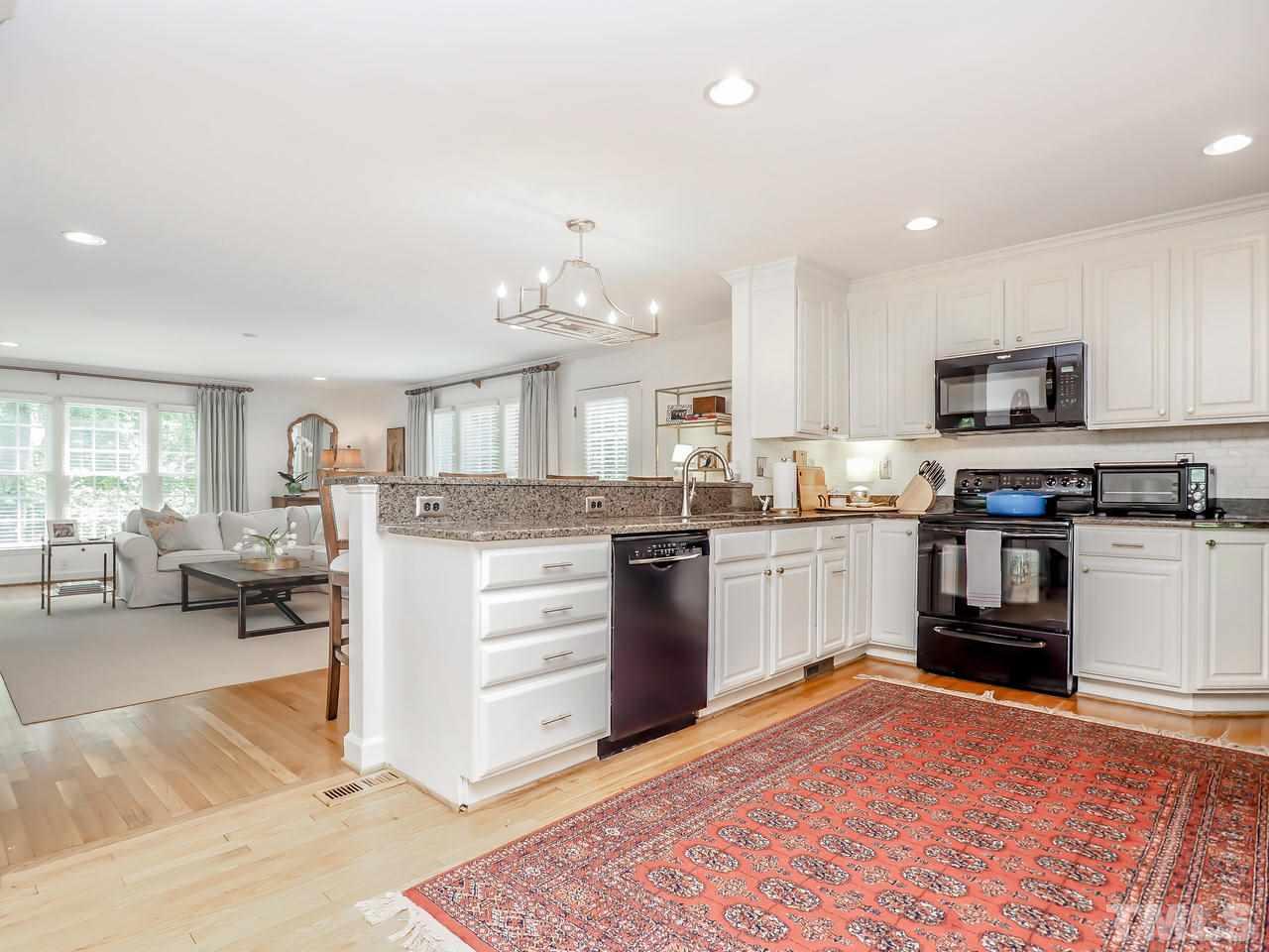 821 Macon Place Raleigh, NC 27609 - Photo 10 of 30
