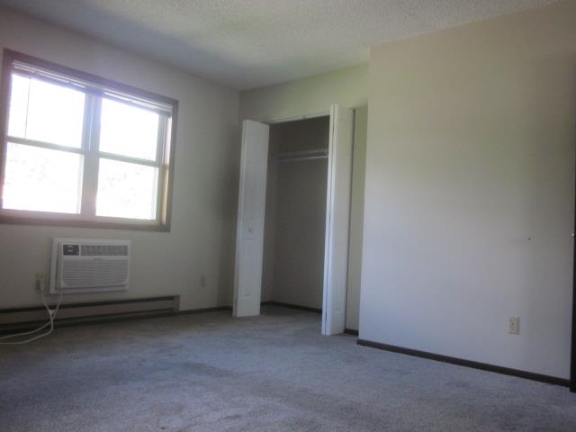 1402 Tuttle Street, Unit 1402 Baraboo, WI 53913 - Photo 10 of 19 Gallery Image 10
