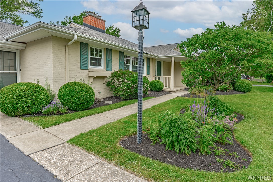 70 Westchester Road Amherst, NY 14221 - Photo 2 of 38