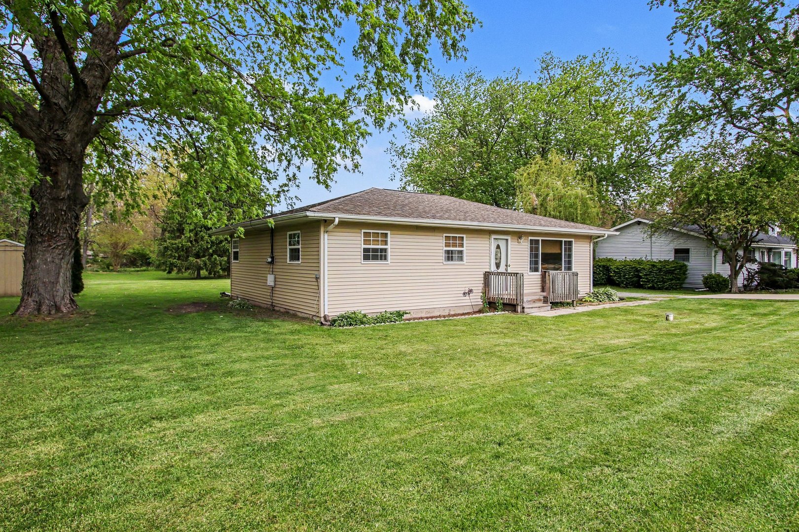 5702 Lute Road Portage, IN 46368 - Photo 3 of 16