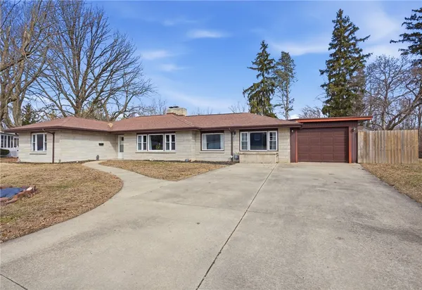 $205,000 | 7 Noyes Court, Mattoon, IL 61938