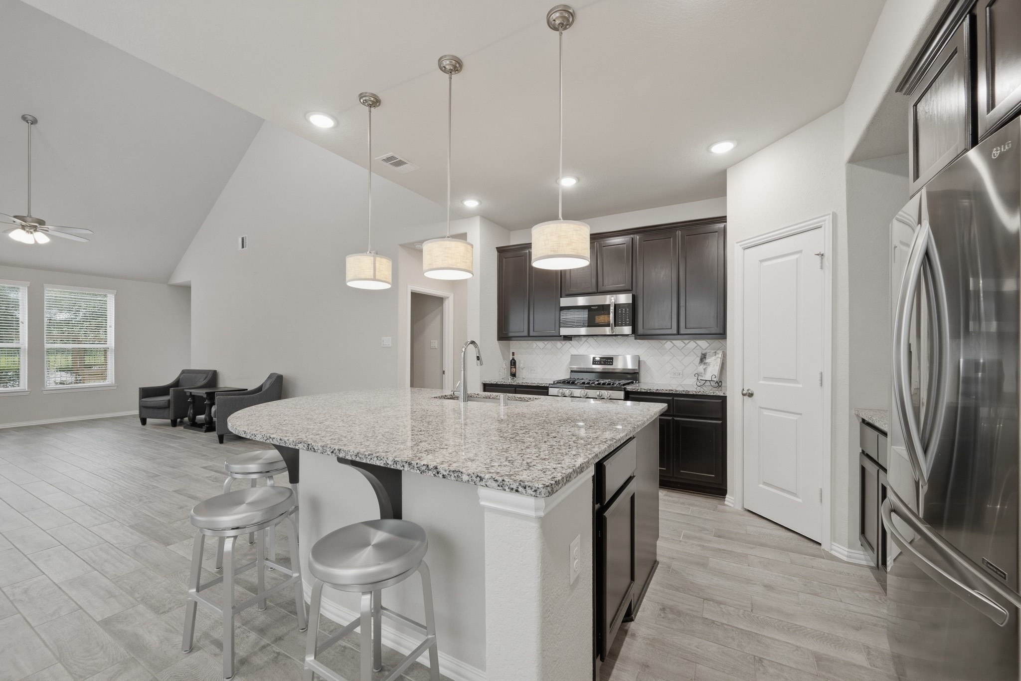 10602 Wagner Street Rosharon, TX 77583 - Photo 12 of 42