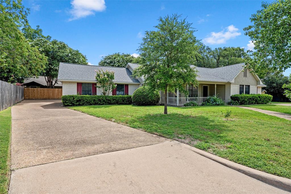3512 Bent Tree Circle Waco, TX 76708 - Photo 2 of 24