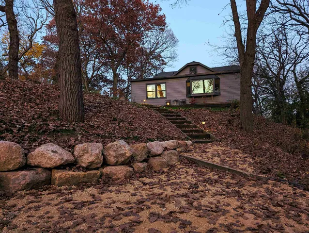 $399,900 | 10168 North Edgewood Shores Road, Edgerton, WI 53534