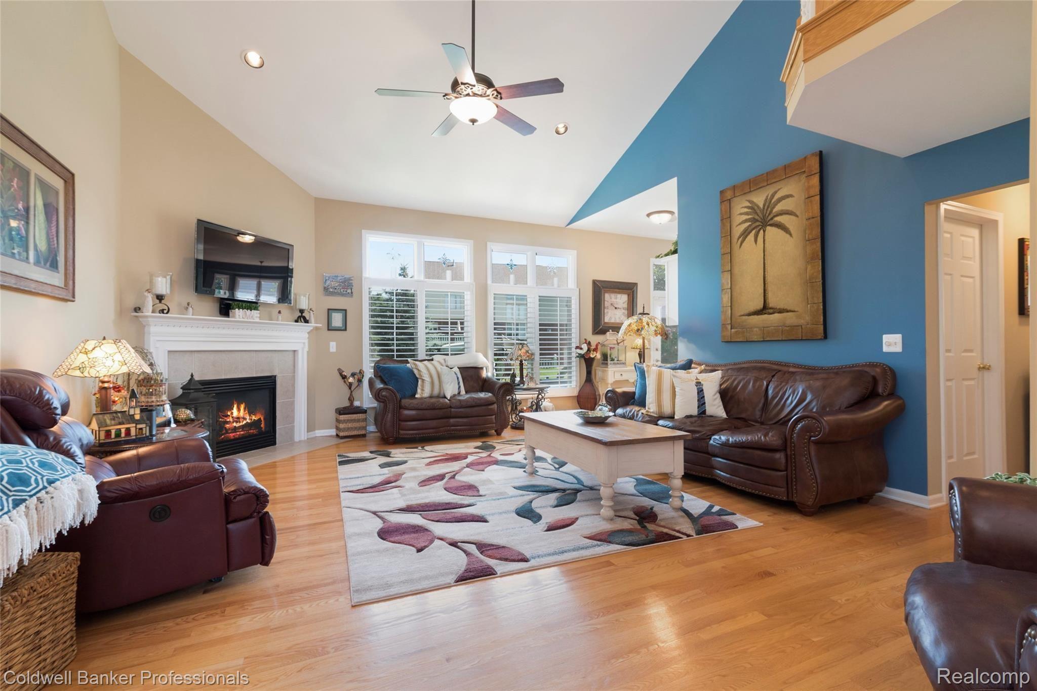 6607 Chatham Circle Rochester, MI 48306 - Photo 5 of 28 Great Room