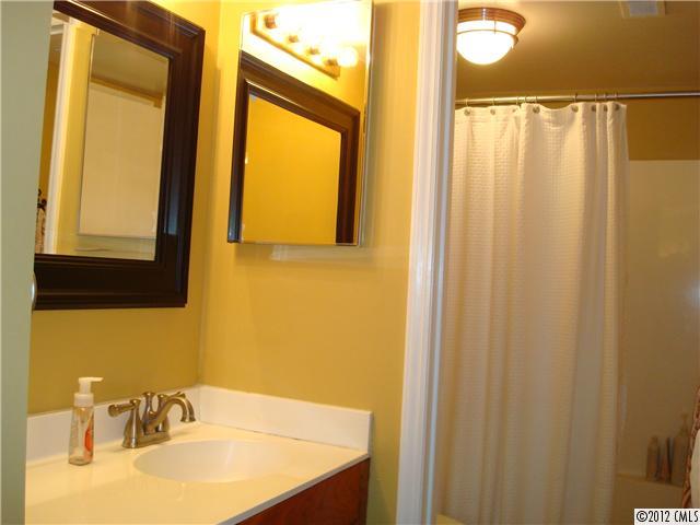 3504 Colony Road, Unit I Charlotte, NC 28211 - Photo 10 of 16