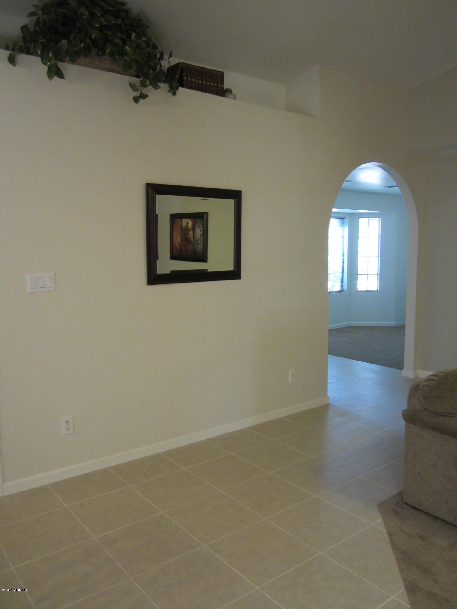 5639 East Ellis Street Mesa, AZ 85205 - Photo 6 of 26 Entry_Arches_Decorative Shelves