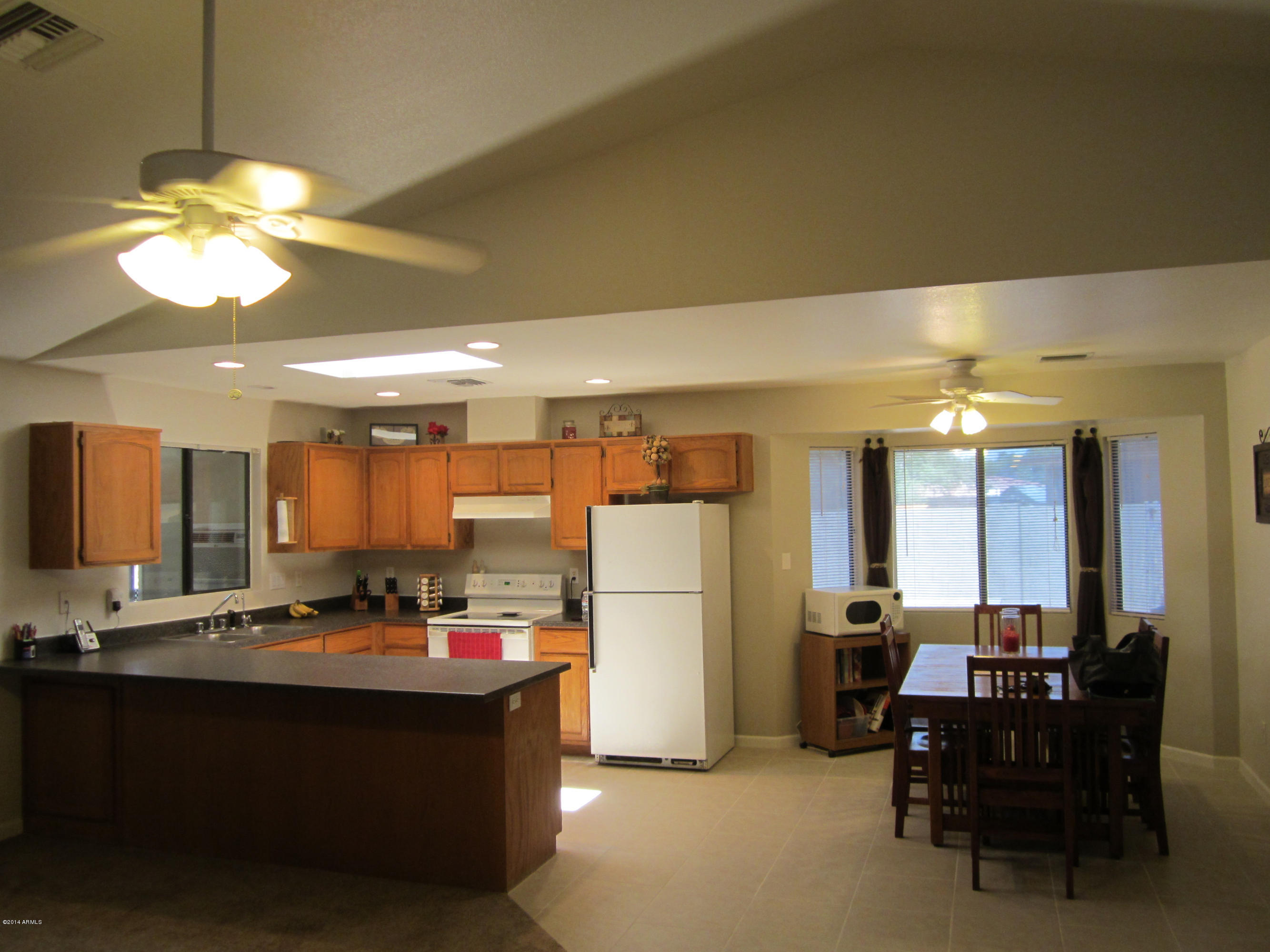 5639 East Ellis Street Mesa, AZ 85205 - Photo 8 of 26 Kitchen_DiningRoom