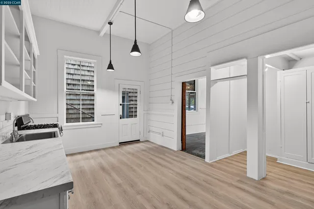 $835,000 | 725 Loring Avenue, Crockett, CA 94525