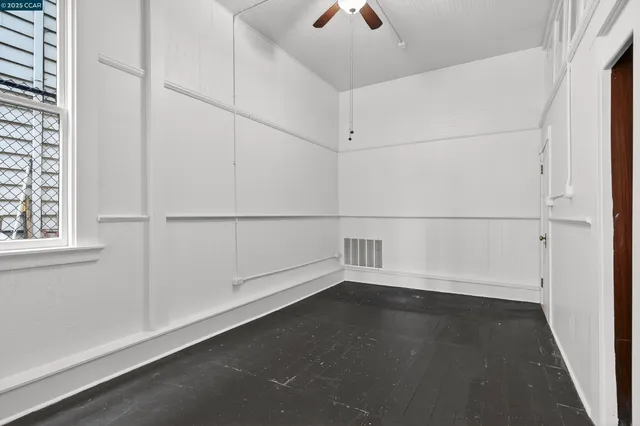 $835,000 | 725 Loring Avenue, Crockett, CA 94525