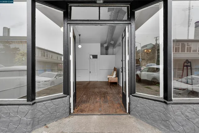 $835,000 | 725 Loring Avenue, Crockett, CA 94525