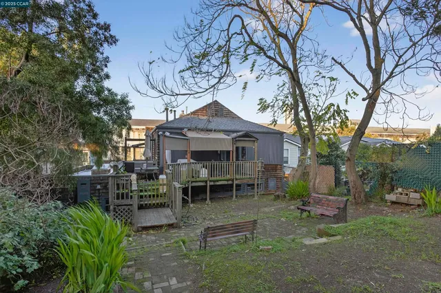 $835,000 | 725 Loring Avenue, Crockett, CA 94525