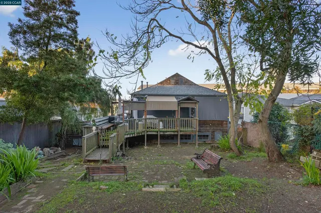 $835,000 | 725 Loring Avenue, Crockett, CA 94525