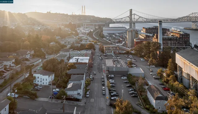 $835,000 | 725 Loring Avenue, Crockett, CA 94525