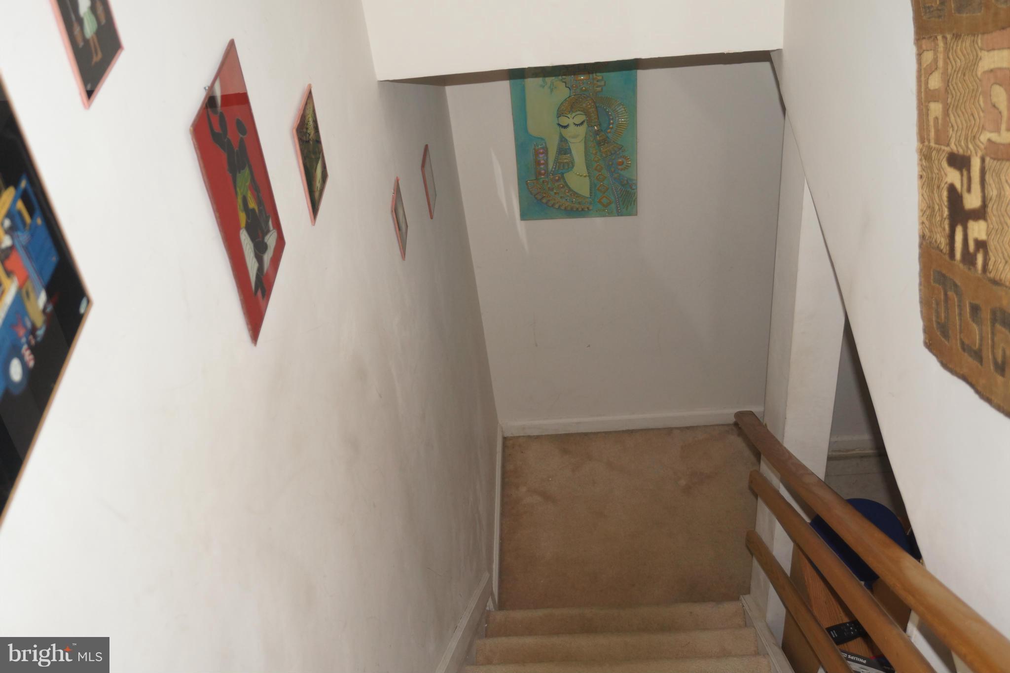 15003 Travert Way Silver Spring, MD 20906 - Photo 5 of 14 a view of walk in closet