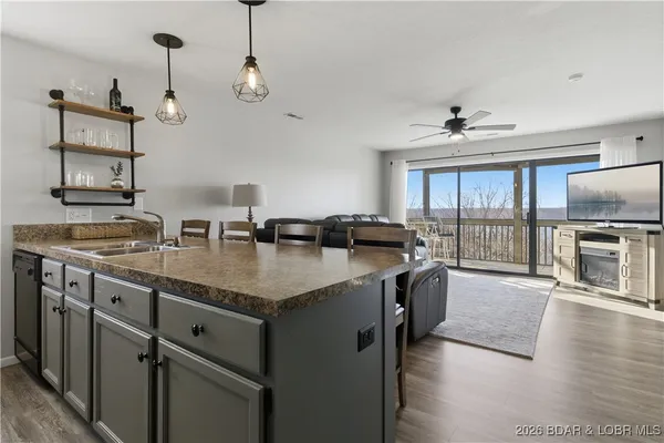 $259,000 | 2500 Bay Point Lane, Unit 721, Osage Beach, MO 65065