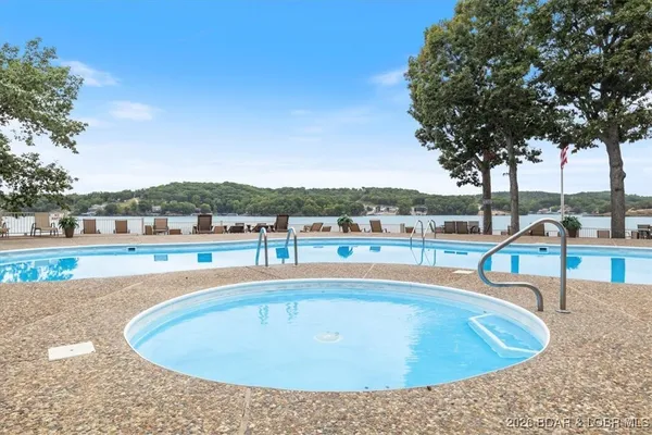 $259,000 | 2500 Bay Point Lane, Unit 721, Osage Beach, MO 65065