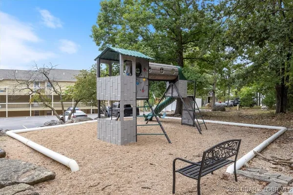 $259,000 | 2500 Bay Point Lane, Unit 721, Osage Beach, MO 65065