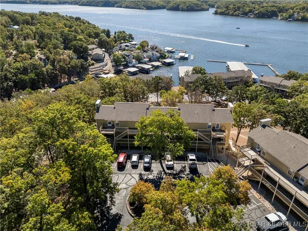$259,000 | 2500 Bay Point Lane, Unit 721, Osage Beach, MO 65065