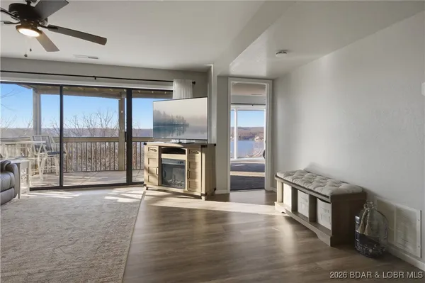 $259,000 | 2500 Bay Point Lane, Unit 721, Osage Beach, MO 65065