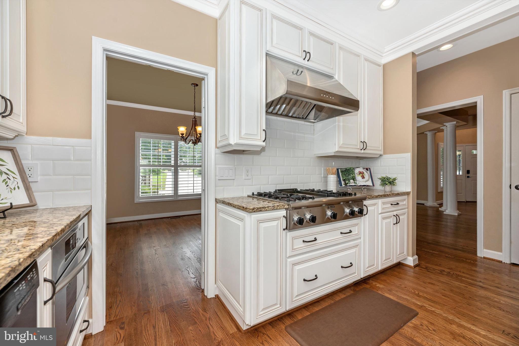 2442-5 Five Shillings Road Frederick, MD 21701 - Photo 11 of 44 Beautiful Granite Counters
