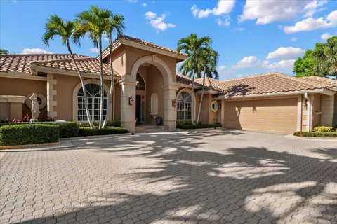 $2,750,000 | 1338 Breakers W Boulevard, West Palm Beach, FL 33411