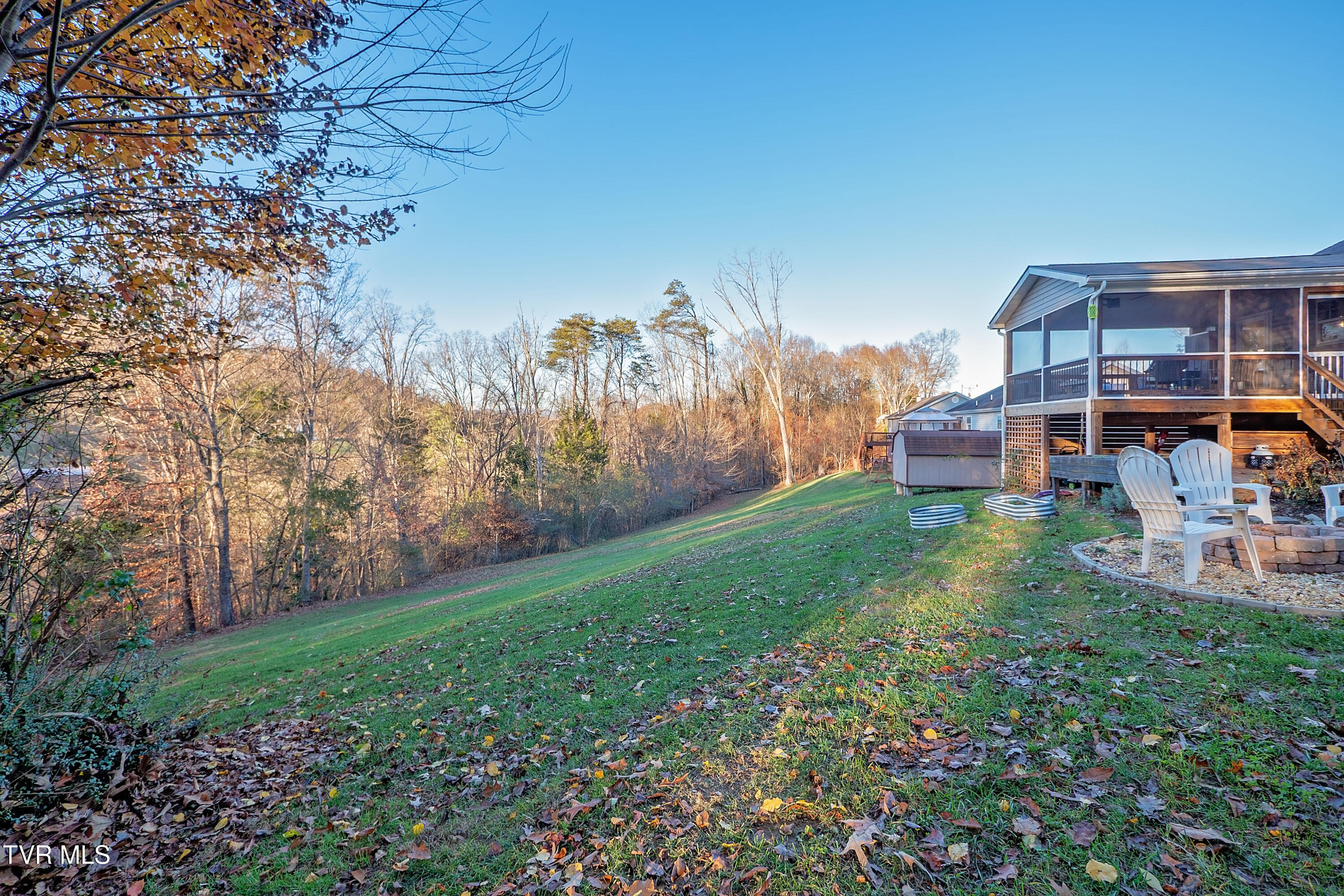 305 Pactolus Road Kingsport, TN 37664 - Photo 8 of 44 P1650497