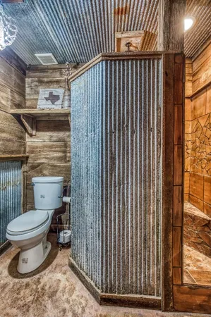 $500,000 | 7300-2 Goehring Road, Ledbetter, TX 78946