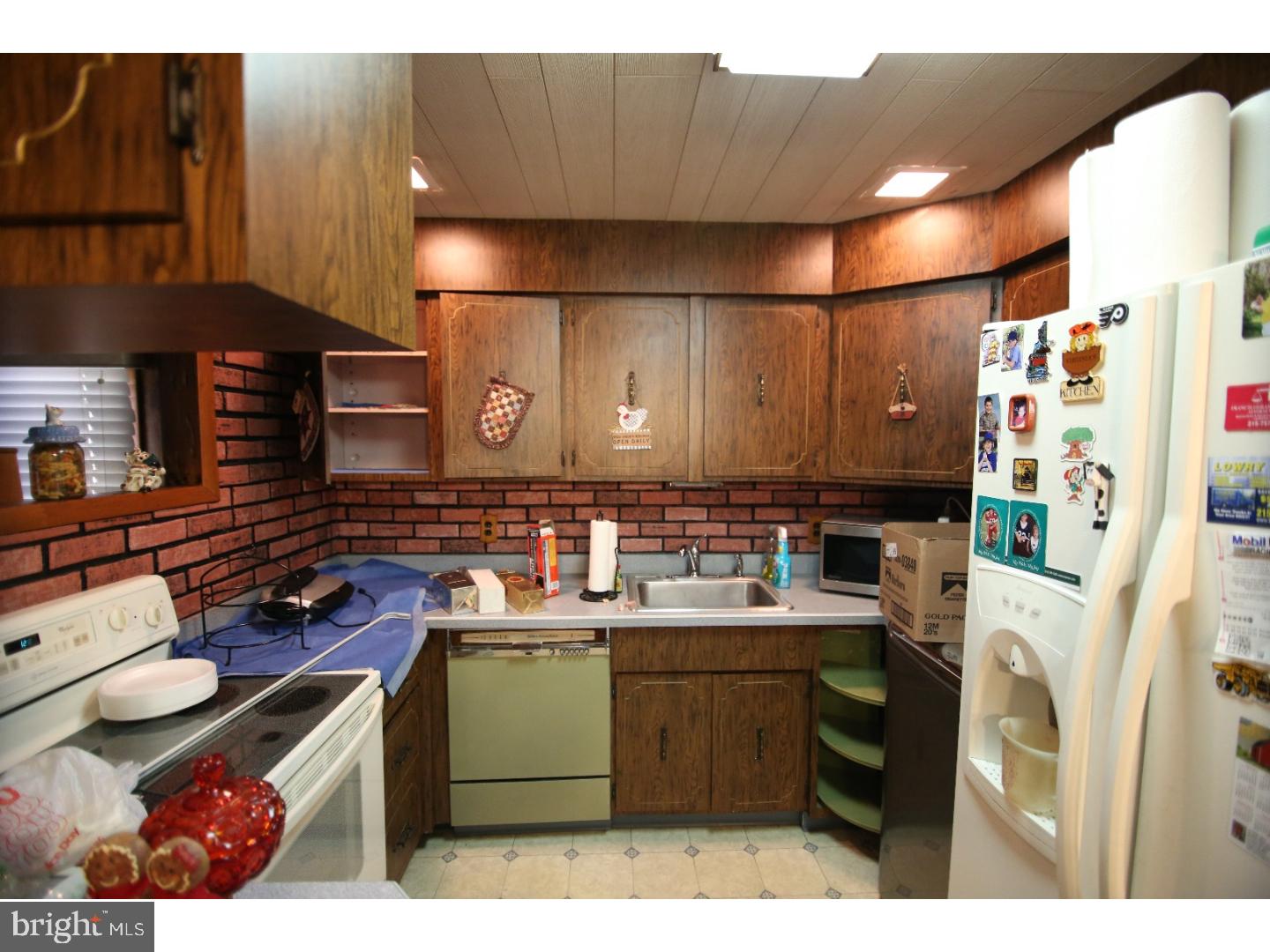 9 Cliff Road Levittown, PA 19057 - Photo 11 of 15 Gallery Image 11