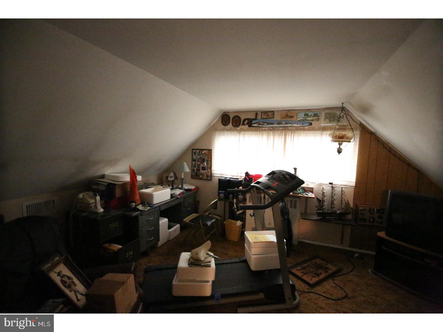 9 Cliff Road Levittown, PA 19057 - Photo 13 of 15 Gallery Image 13