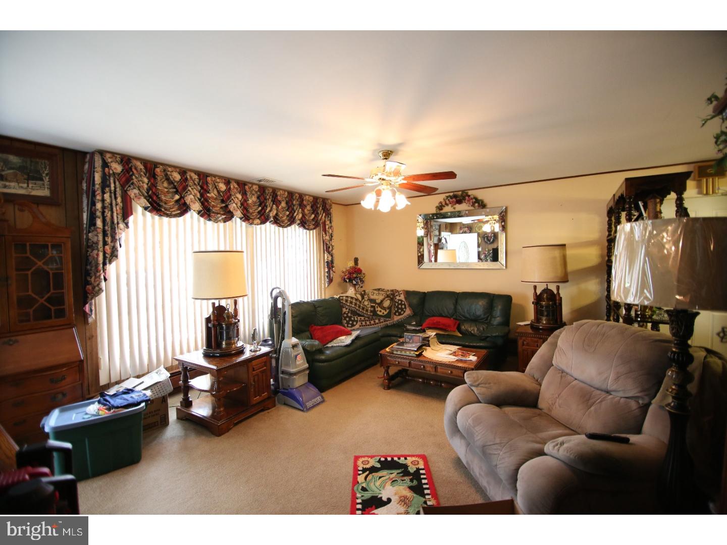 9 Cliff Road Levittown, PA 19057 - Photo 6 of 15 Gallery Image 6