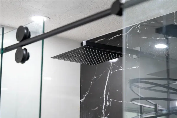 a view of entryway and gallery