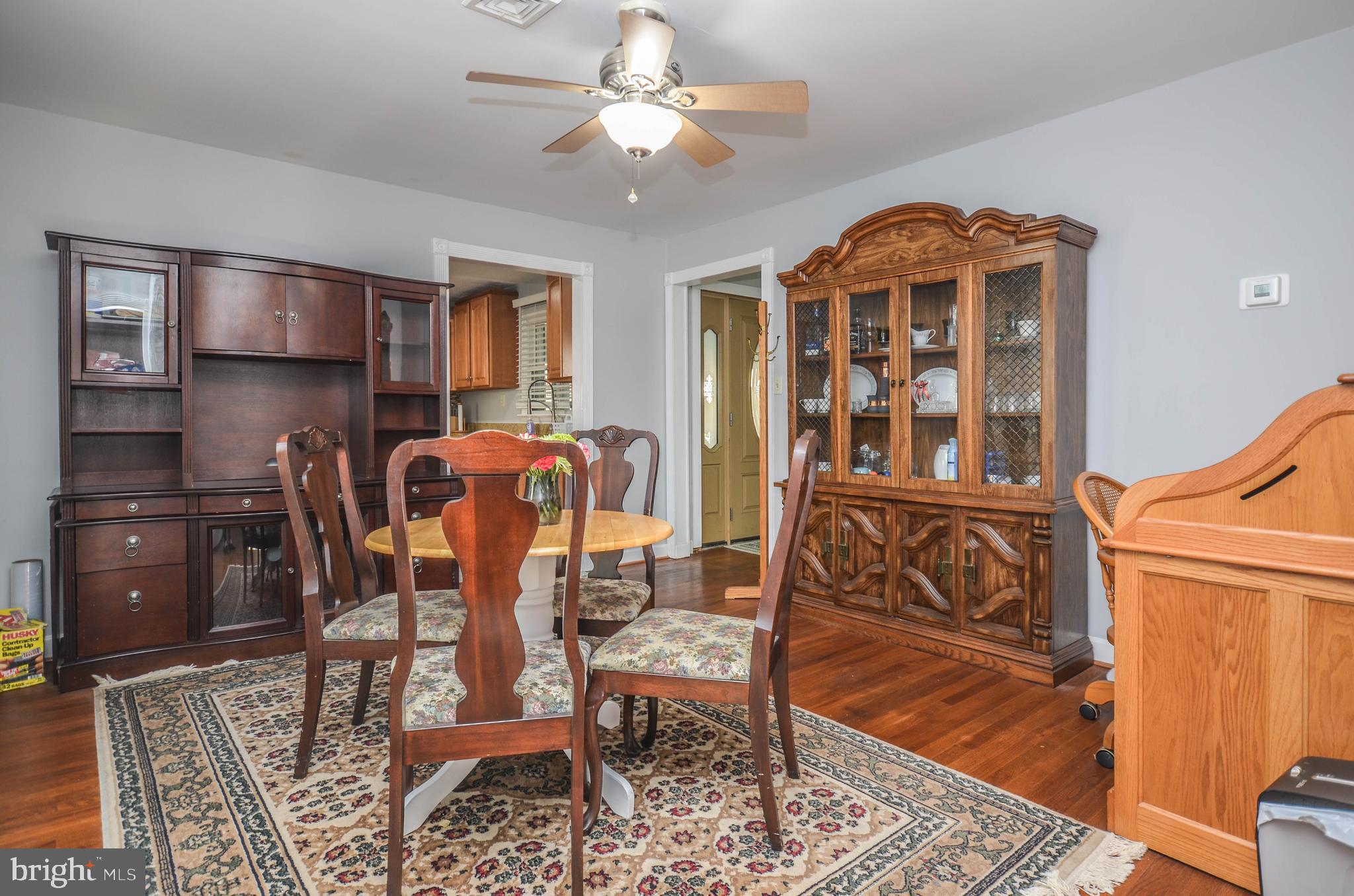 9801 Belhaven Road Bethesda, MD 20817 - Photo 7 of 32 a view of a dining room with furniture
