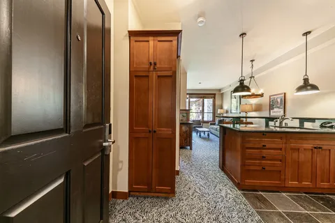 $685,000 | 1750 Village East Road, Unit 329 (5329), Olympic Valley, CA 96146
