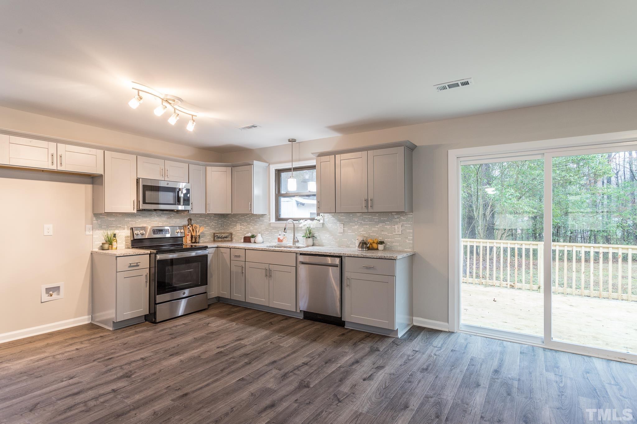 2801 Darrow Road Durham, NC 27704 - Photo 6 of 27 Gallery Image 6